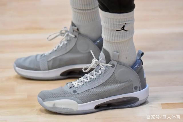 摩根力挺C罗：所谓过气球星已经打进3球拿到两次MVP，打脸真爽